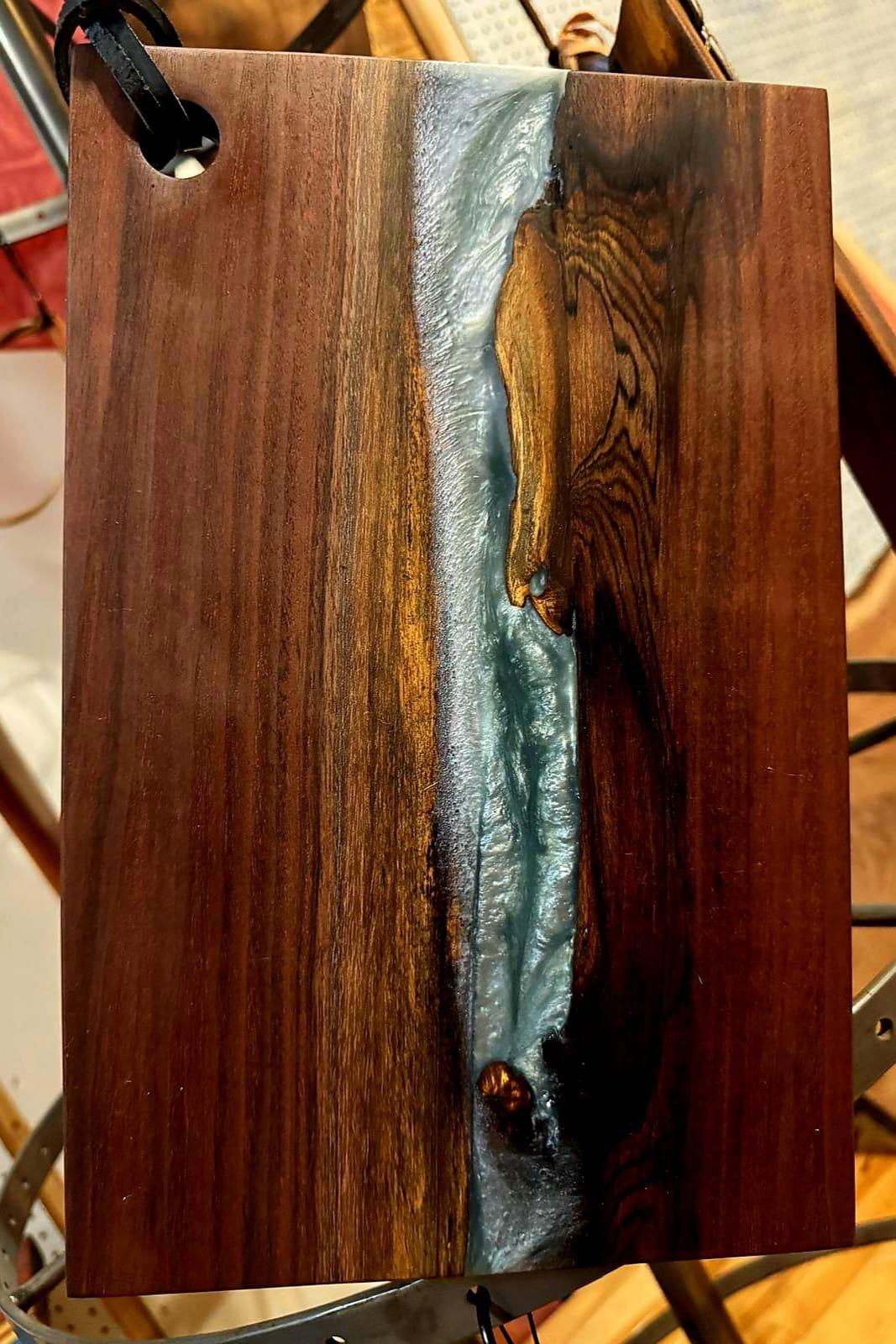 📅 December 3, 2025, Epoxy River Board Workshop – Charcuterie River Board 🕑 6:00 PM – 8:00 PM 📍 The Winery At Willow Creek | Abilene, TX