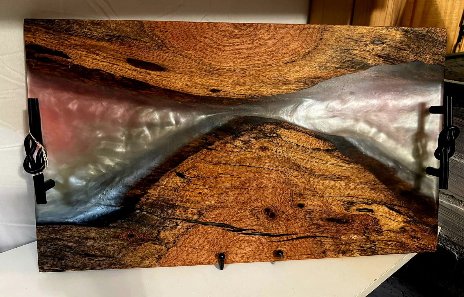 📅 November 30, 2025, Epoxy River Board Workshop – Charcuterie River Board 🕑 2:00 PM – 4:00 PM 📍 Fredericksburg Trade Days | Fredericksburg, TX